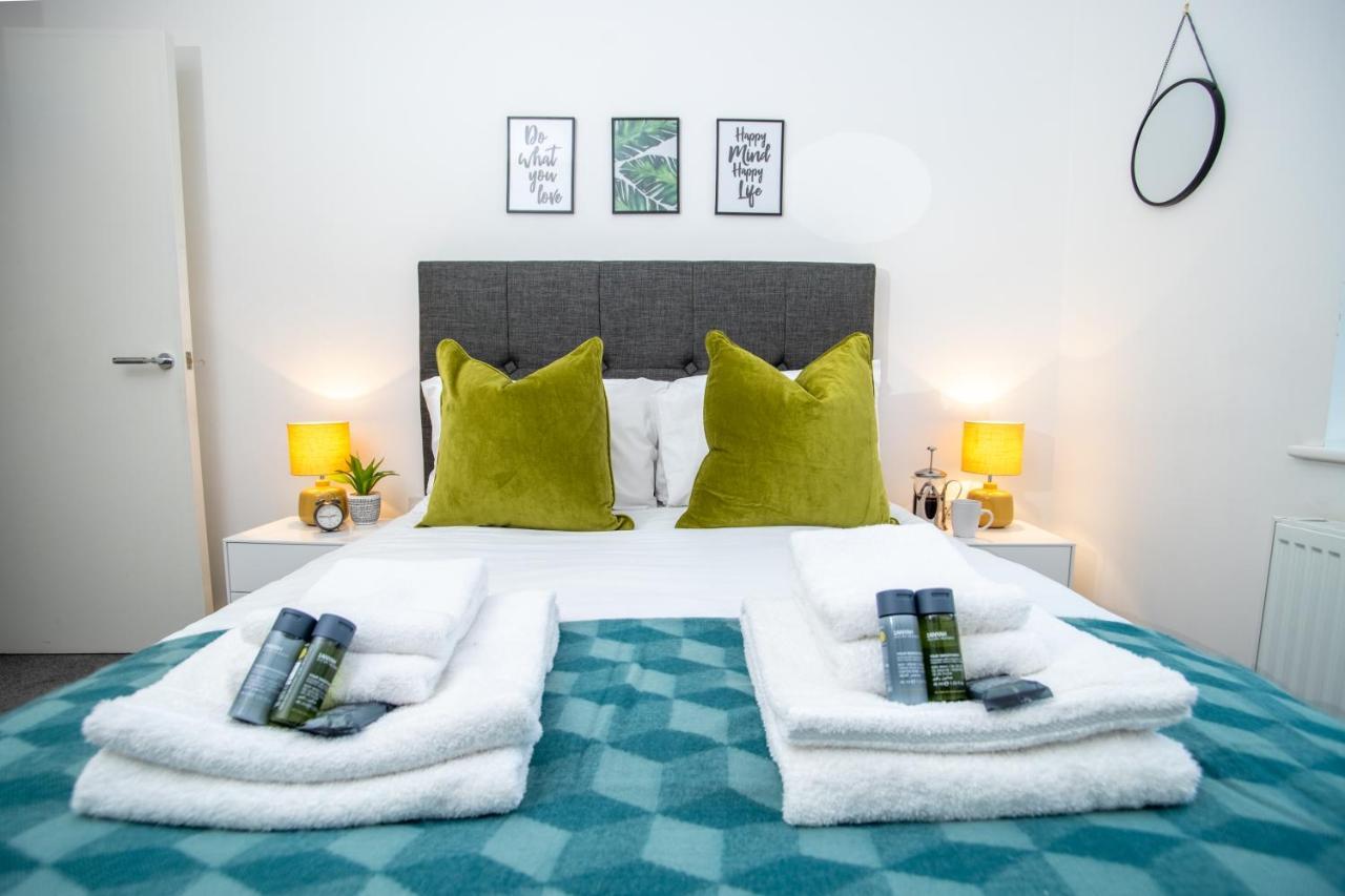 Pembroke House Apartments Exeter For Families Business Relocation Free Parking Exterior photo